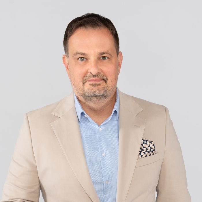 SHAREBEE Marcin Sokołowski